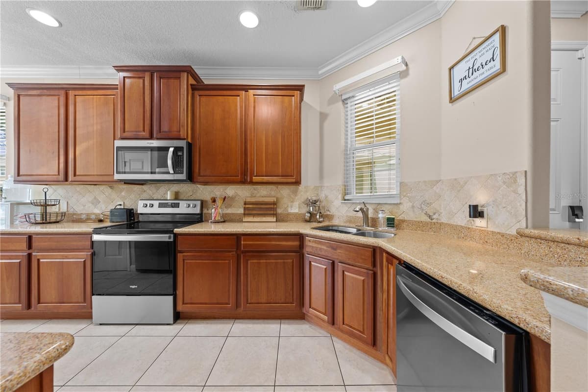 3535 SANCTUARY DRIVE — photo 11 of 64