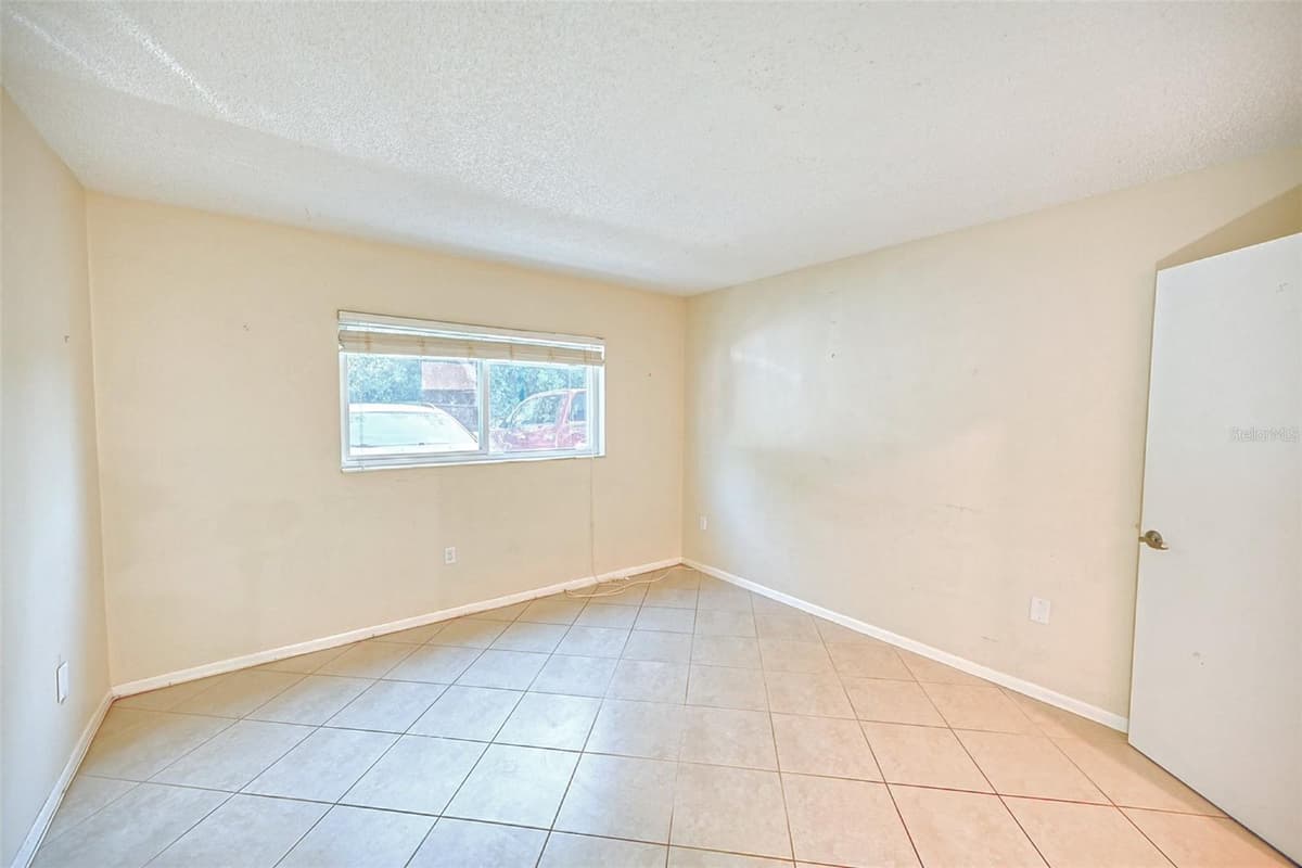 801 83RD AVENUE — photo 17 of 27