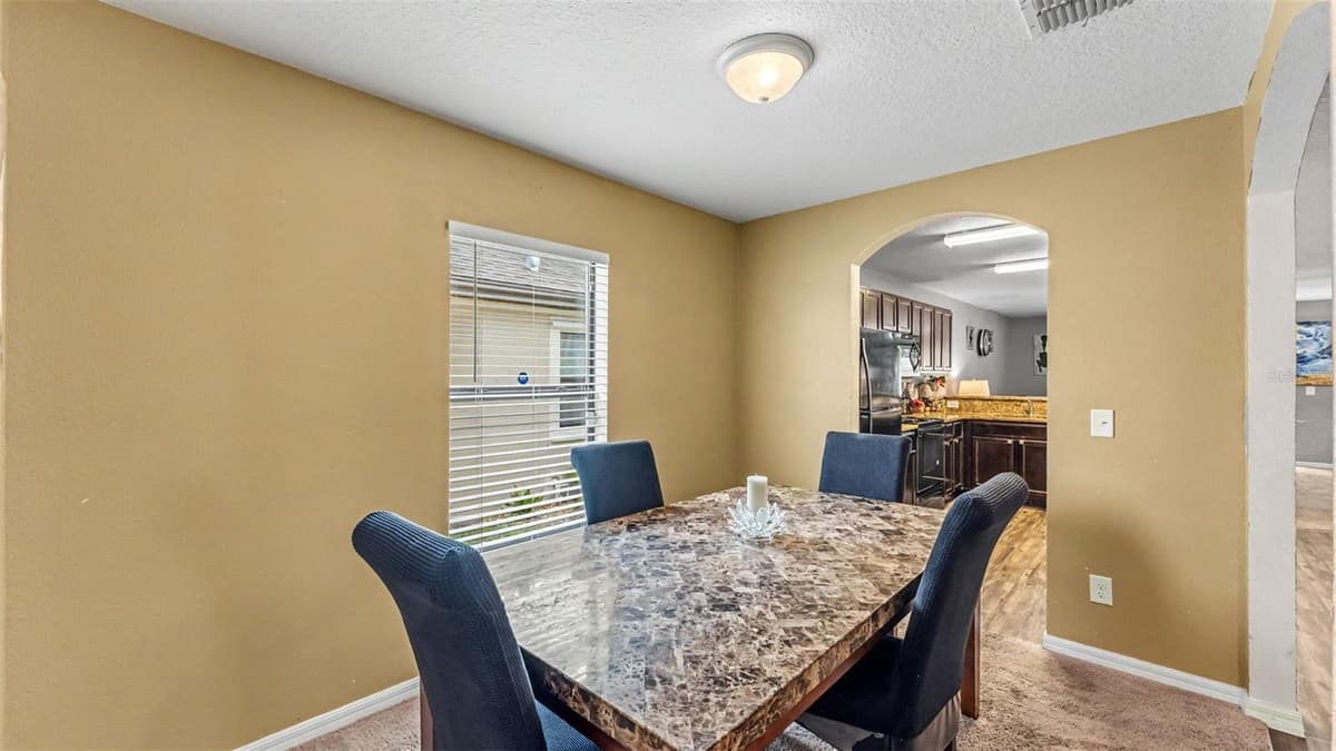 6302 MANITOBA DRIVE — photo 7 of 41