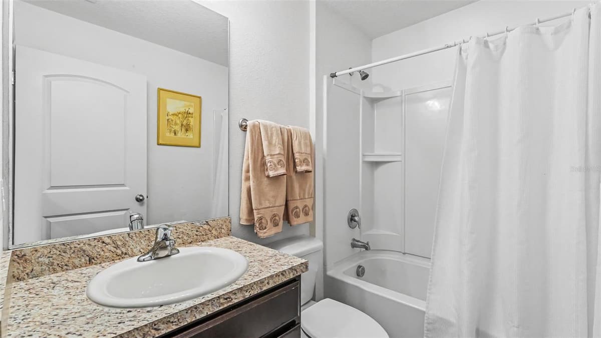 6302 MANITOBA DRIVE — photo 17 of 41