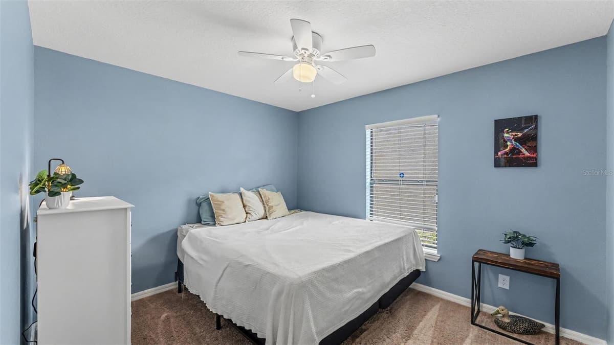6302 MANITOBA DRIVE — photo 15 of 41