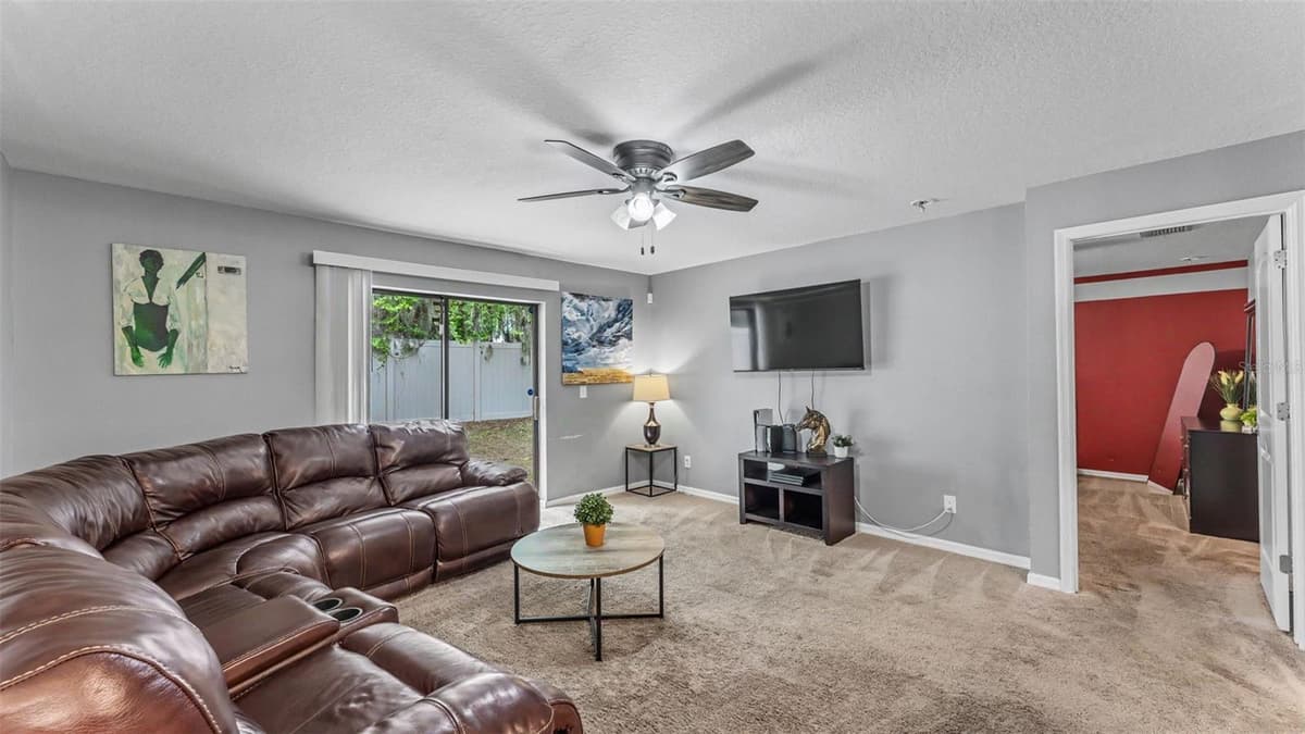 6302 MANITOBA DRIVE — photo 23 of 41