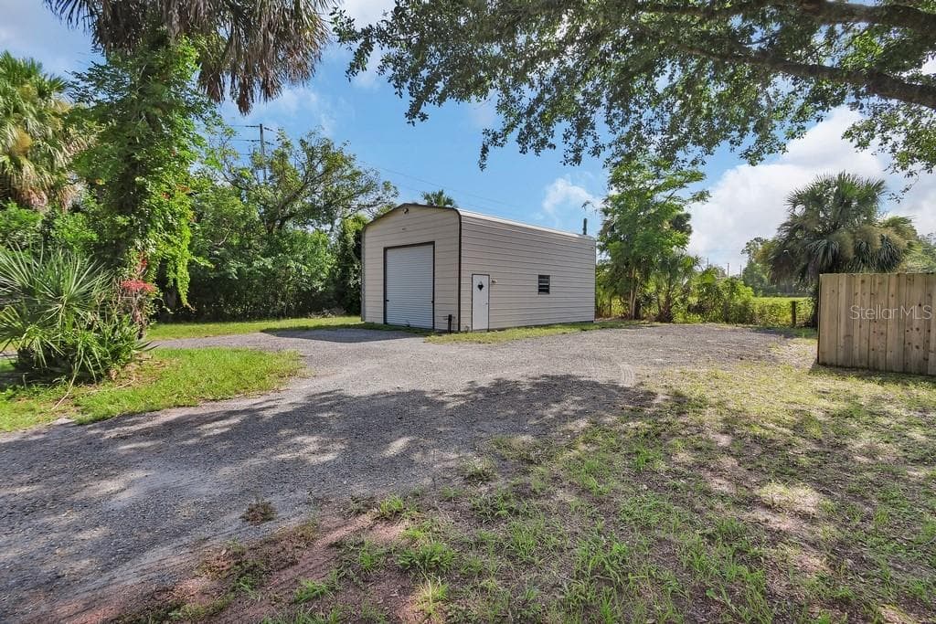 103 SIESTA COURT — photo 35 of 40