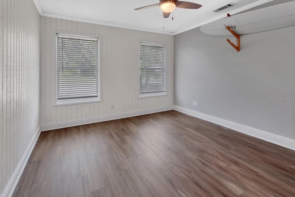 103 SIESTA COURT — photo 18 of 40