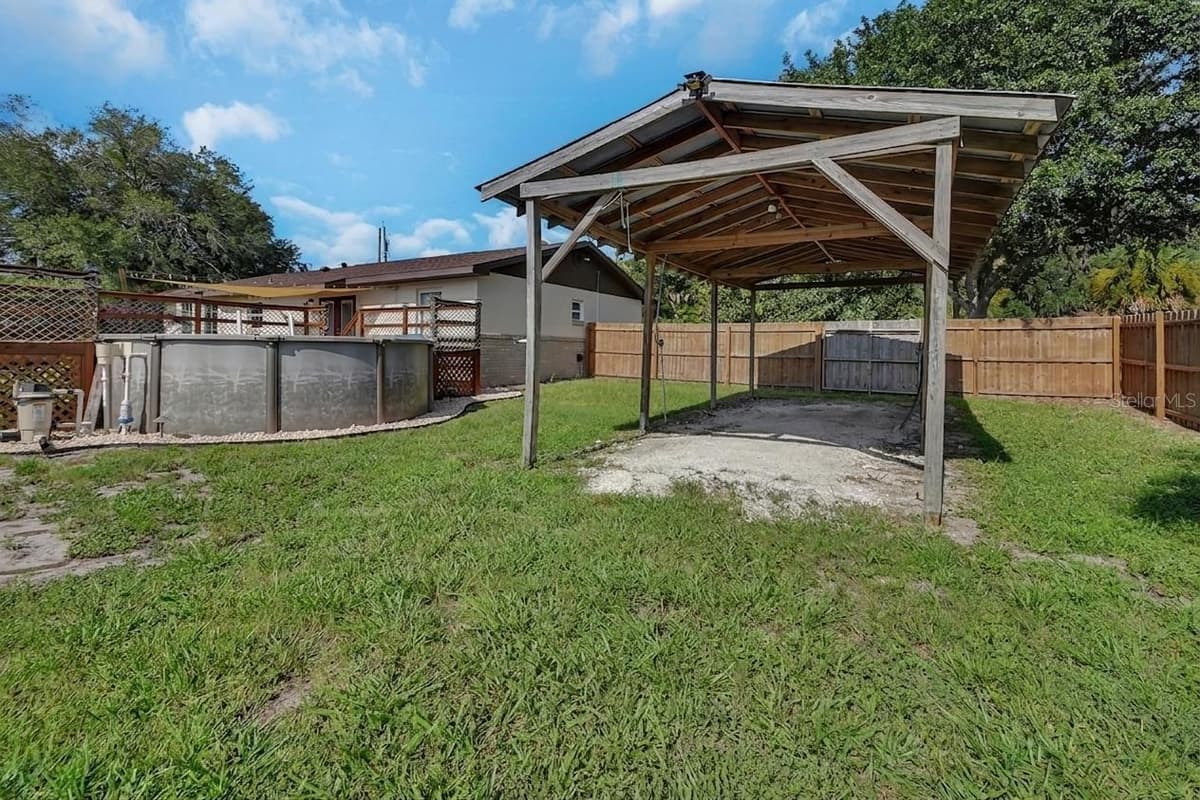 103 SIESTA COURT — photo 39 of 40
