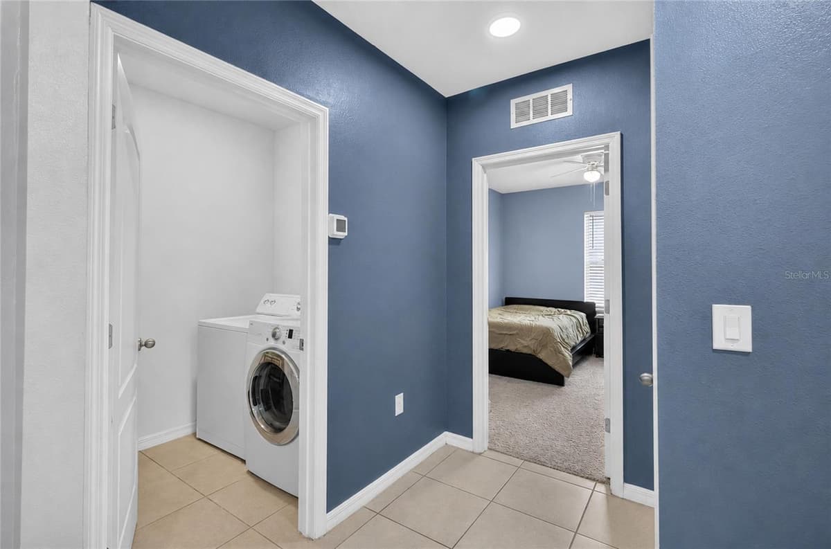 248 LUDISIA LOOP — photo 14 of 59