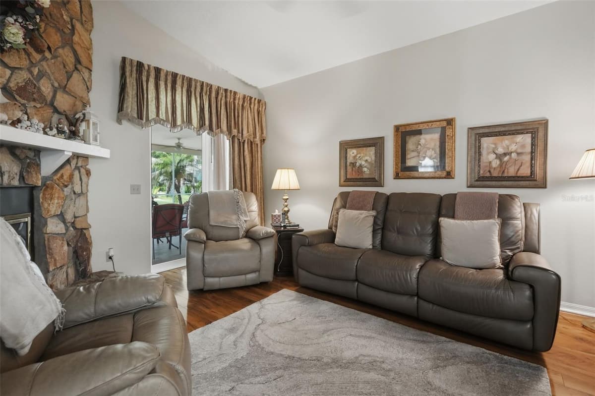 23427 PINE LAKE STREET — photo 13 of 42
