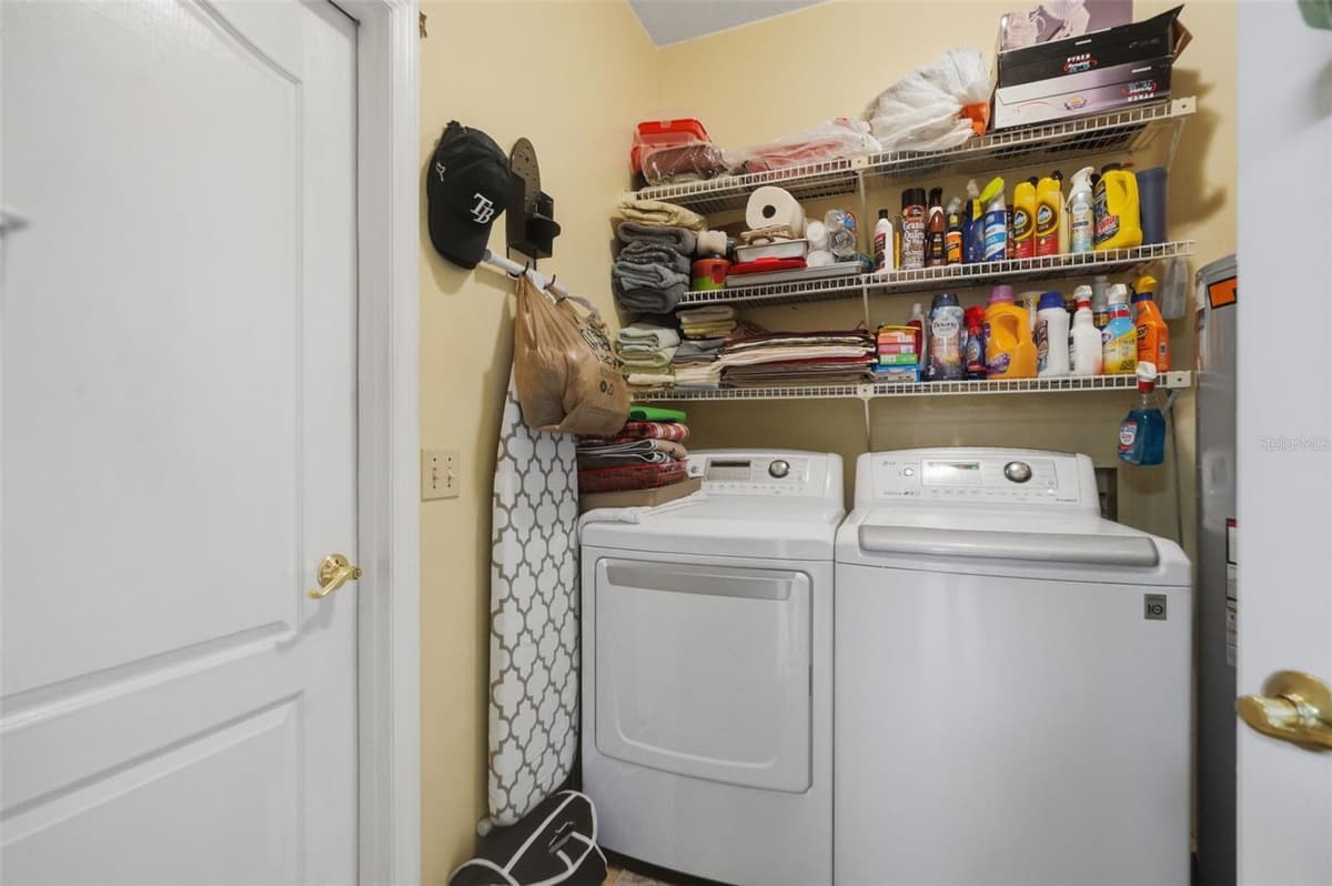 23427 PINE LAKE STREET — photo 18 of 42