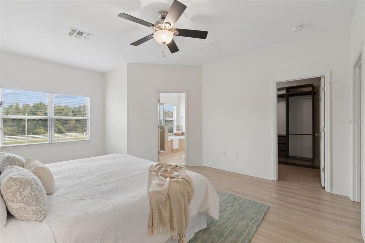 10820 CELTIC WOODS AVENUE — photo 27 of 47