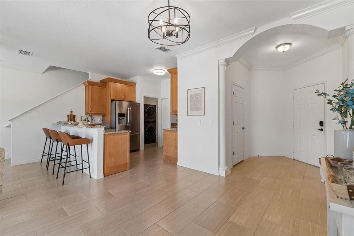 10820 CELTIC WOODS AVENUE — photo 11 of 47