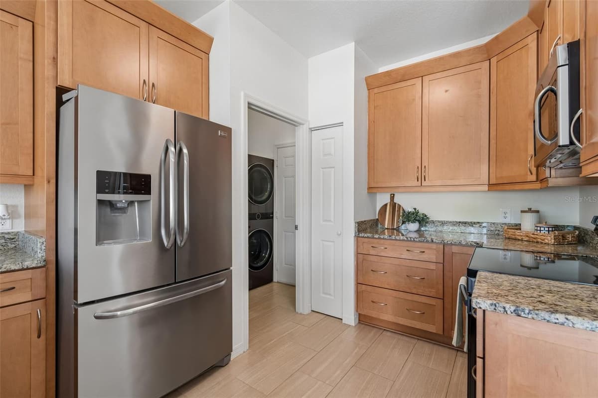 10820 CELTIC WOODS AVENUE — photo 13 of 47