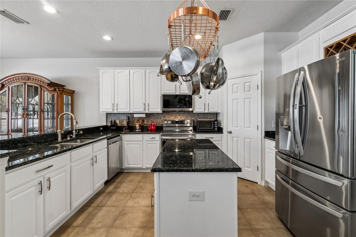 11232 CREEK HAVEN DRIVE — photo 8 of 80