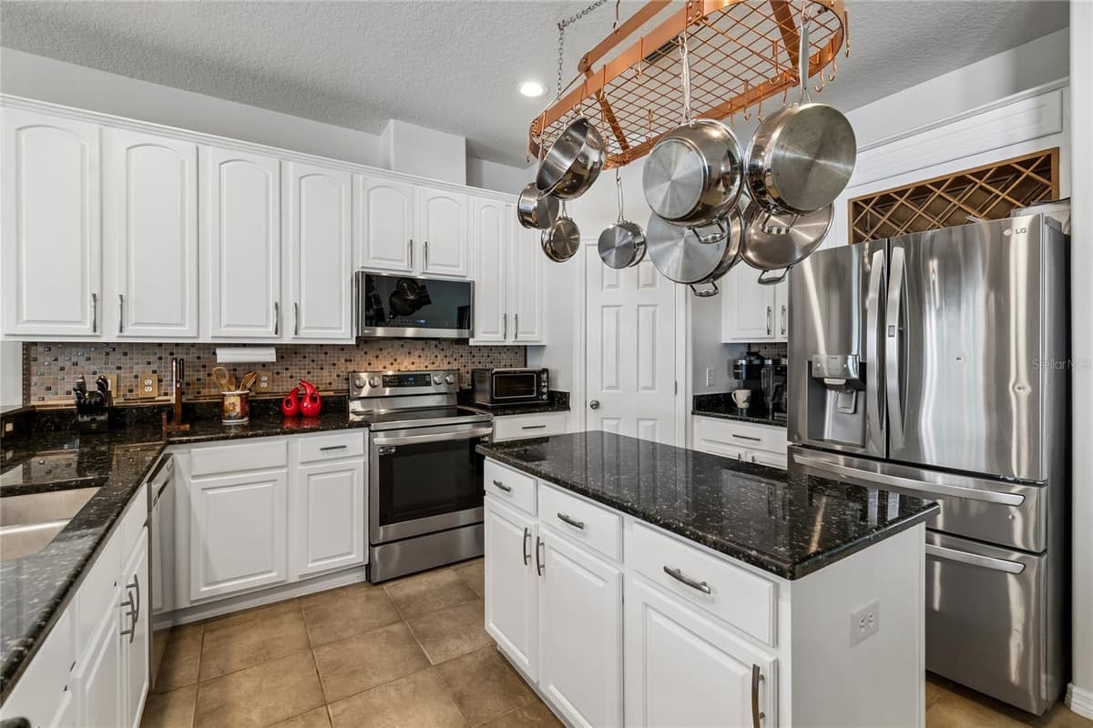 11232 CREEK HAVEN DRIVE — photo 9 of 80