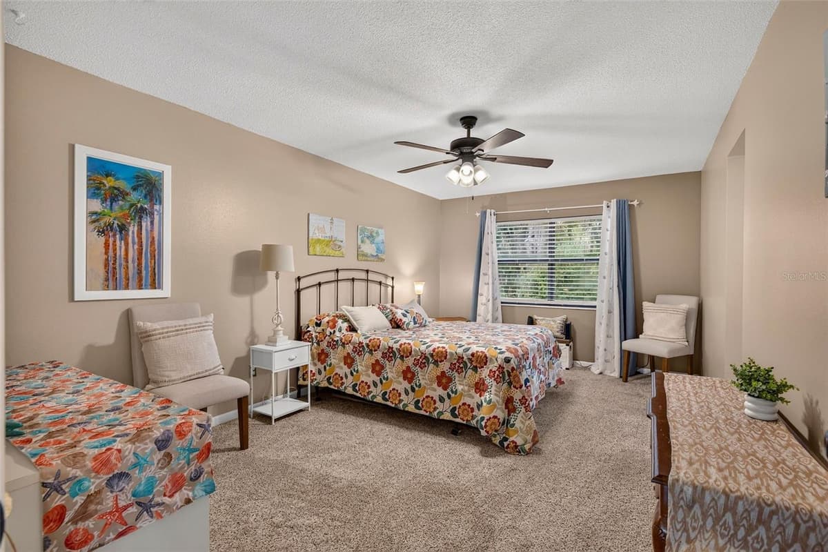 12 CHINABERRY CIRCLE — photo 19 of 52