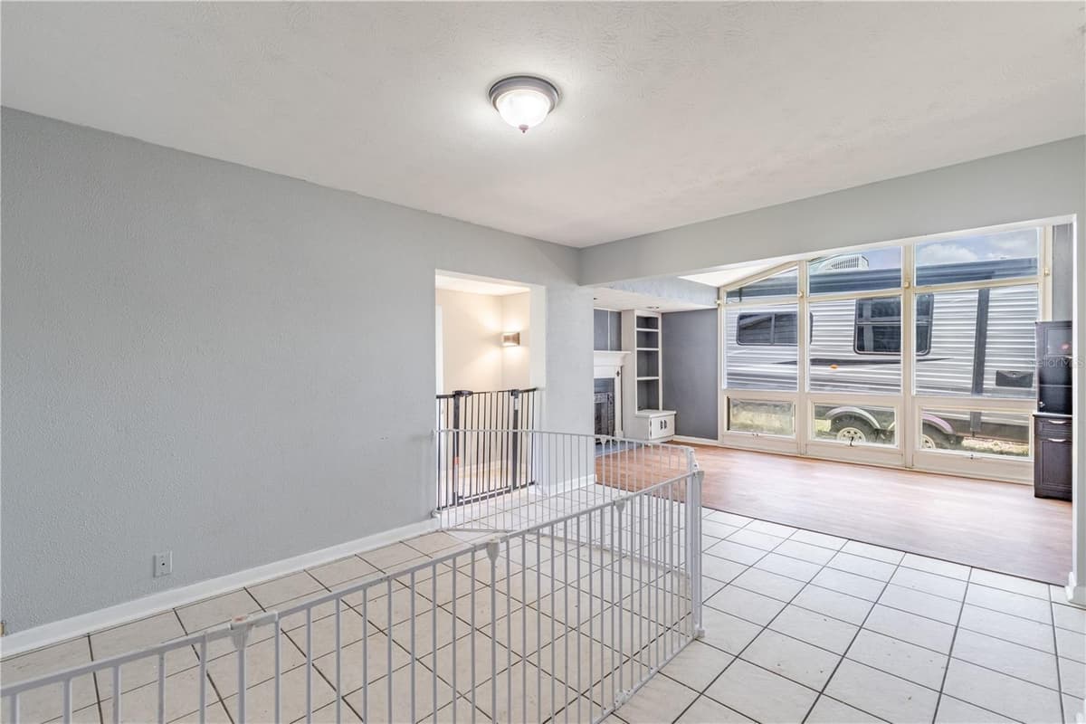 294 TRIBBLE STREET — photo 12 of 32