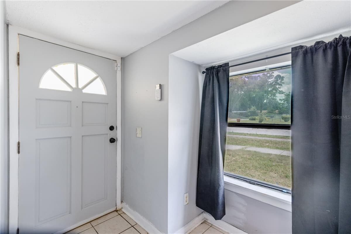 294 TRIBBLE STREET — photo 10 of 32