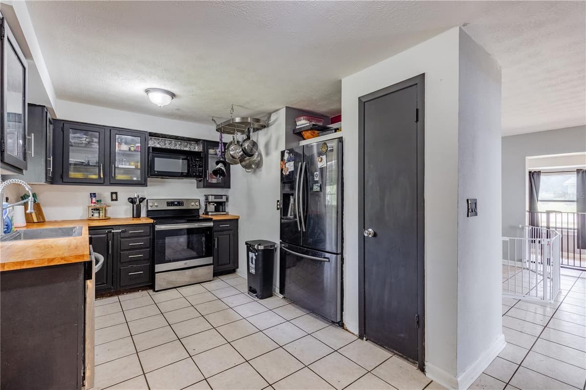 294 TRIBBLE STREET — photo 19 of 32