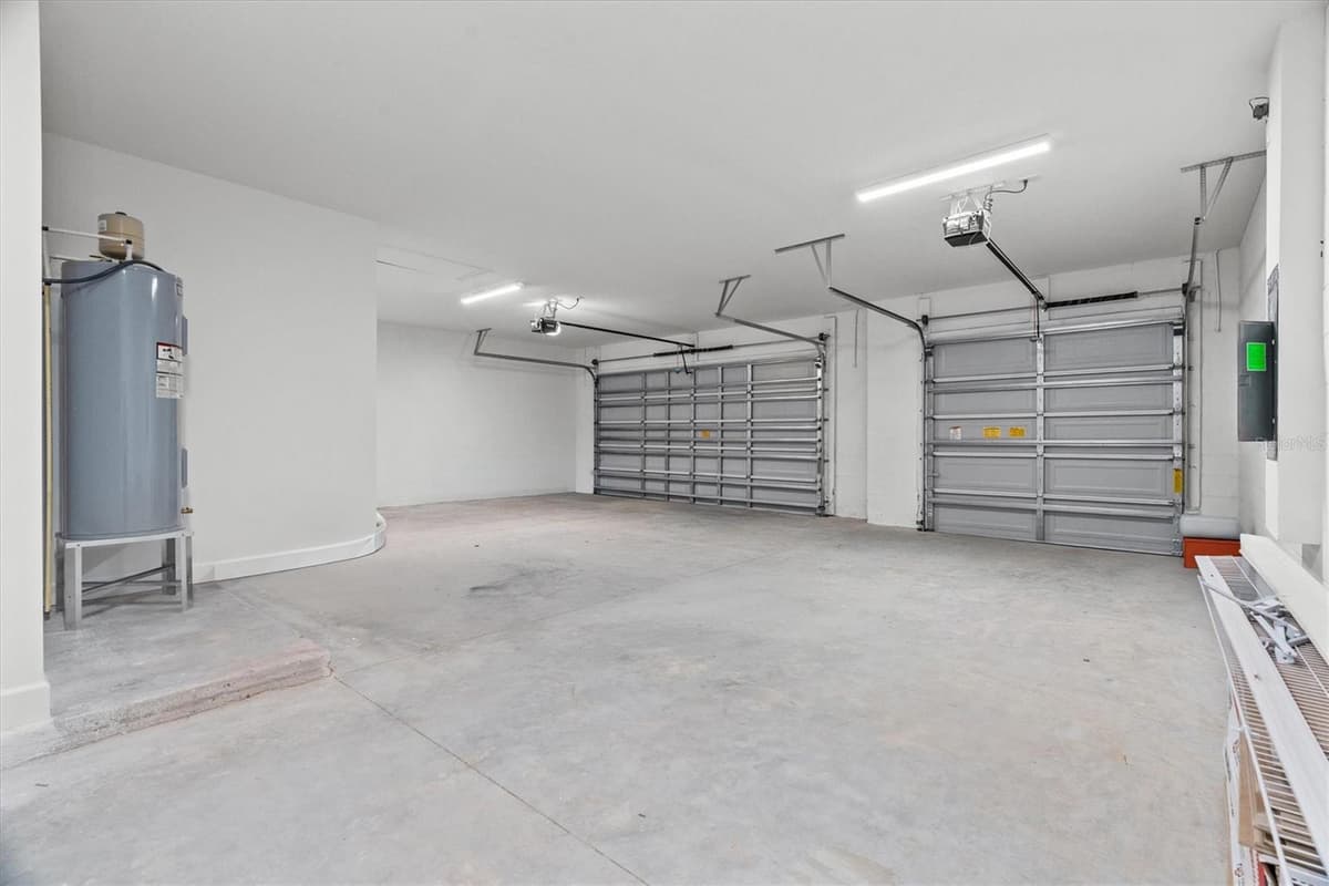 5204 BAKER AVENUE — photo 14 of 16