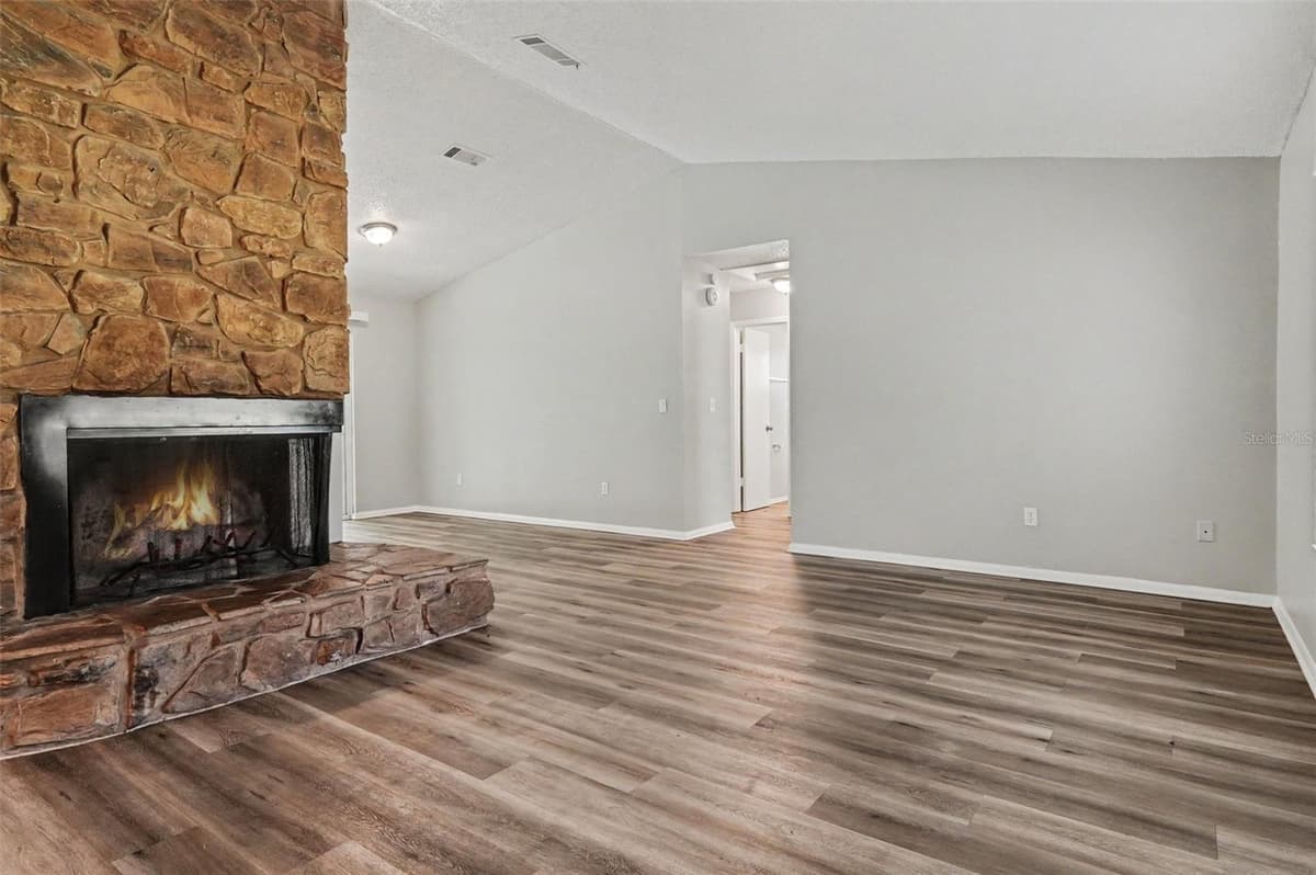 629 ALTON ROAD — photo 3 of 15