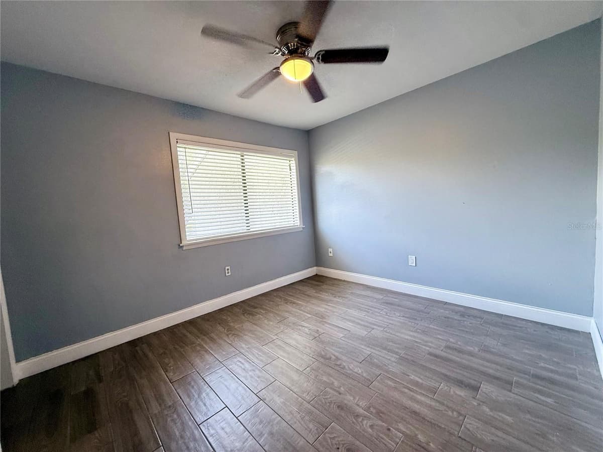 5111 EAGLESMERE DRIVE — photo 11 of 25