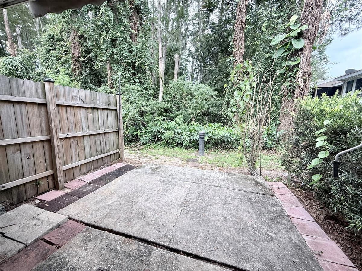 5111 EAGLESMERE DRIVE — photo 13 of 25