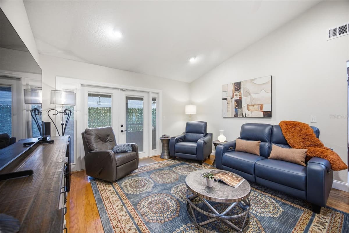 5100 BURCHETTE ROAD — photo 4 of 41