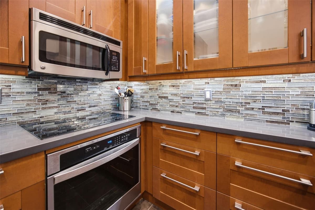 5100 BURCHETTE ROAD — photo 9 of 41