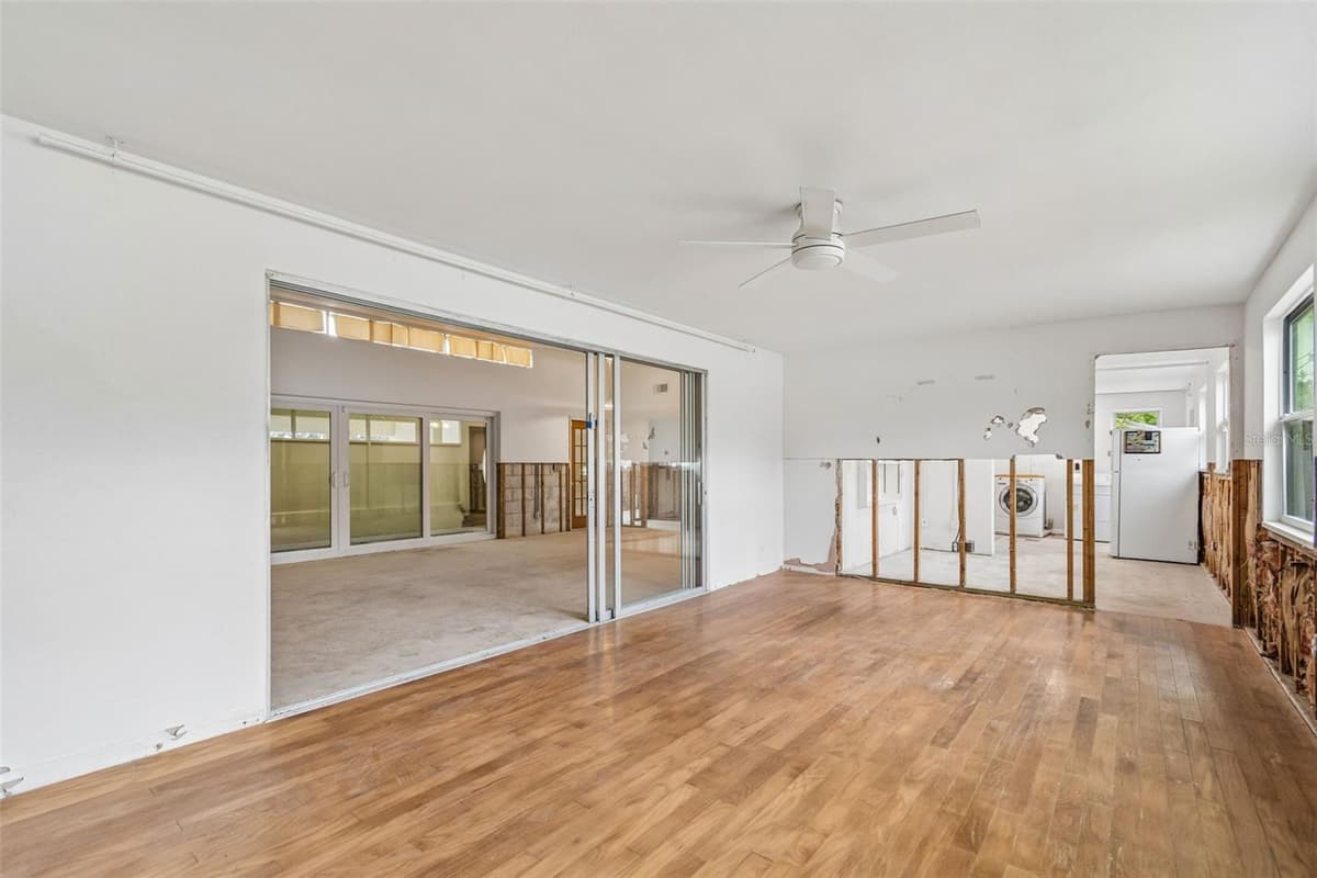 3901 50TH AVENUE — photo 14 of 46