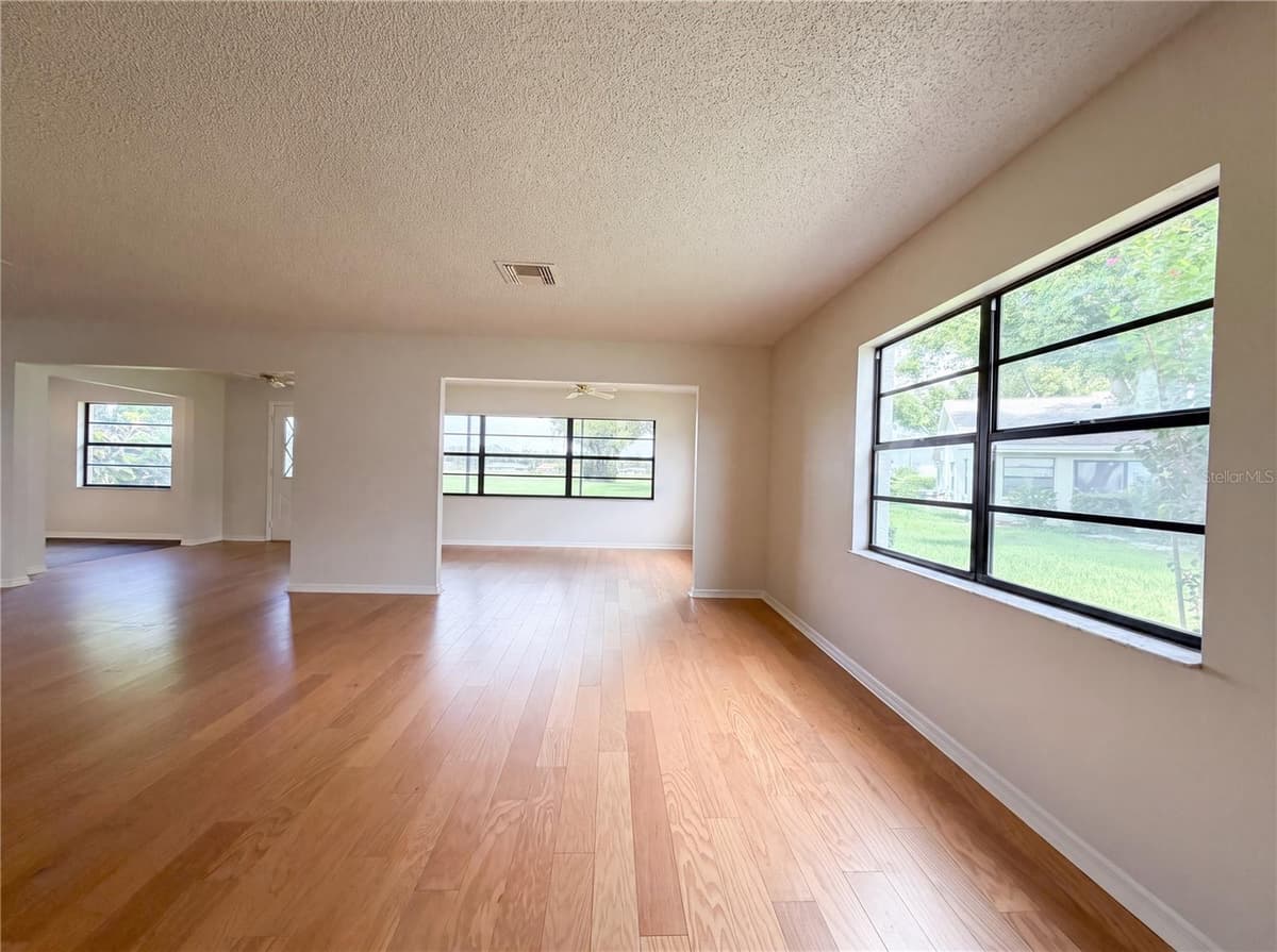 1404 LELAND DRIVE — photo 5 of 25