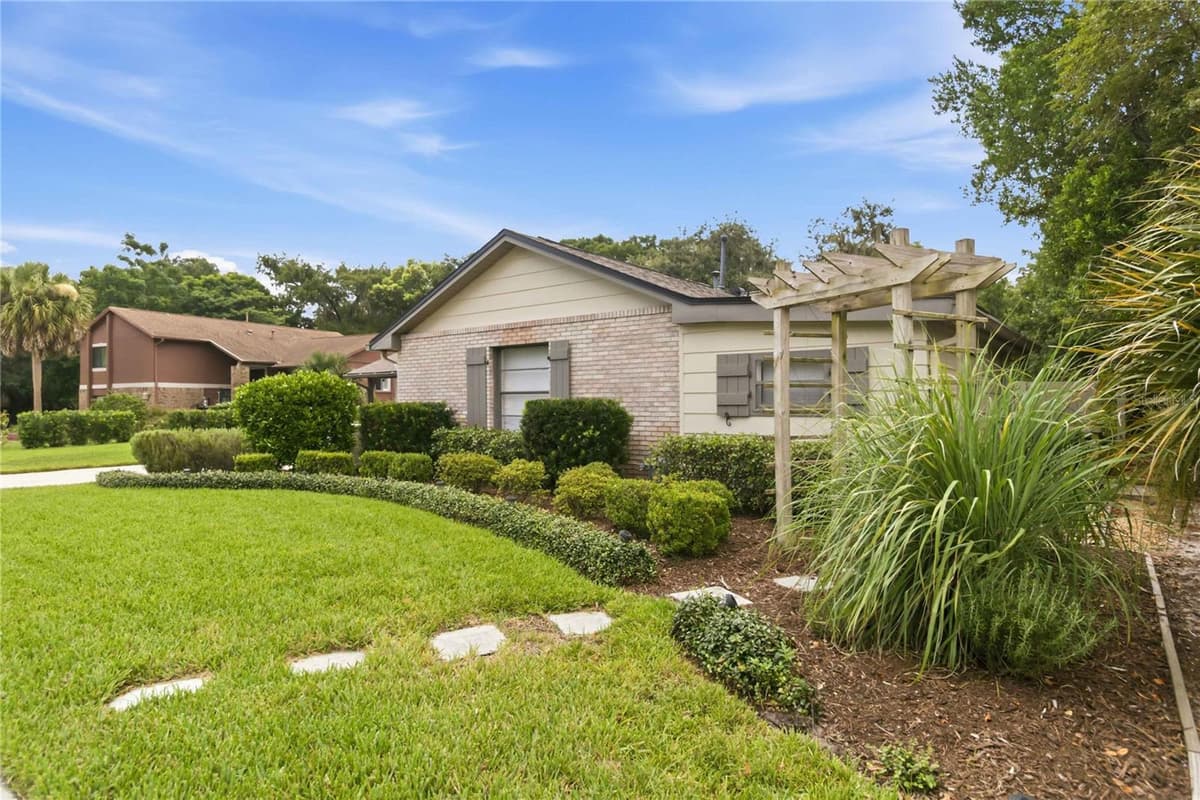 3589 JERICHO DRIVE — photo 11 of 48