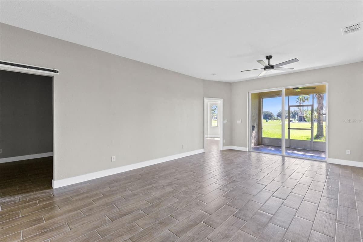 183 CLUB VILLAS LANE — photo 4 of 27