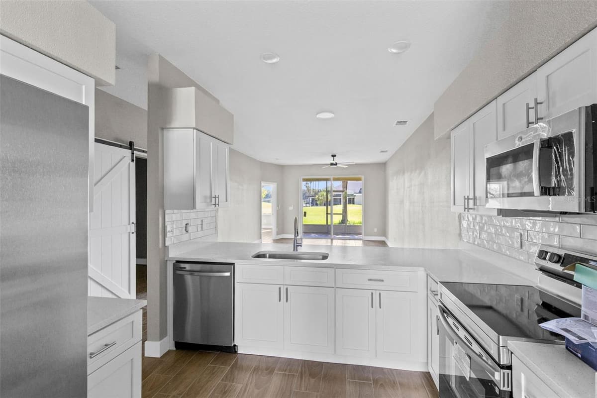 183 CLUB VILLAS LANE — photo 11 of 27