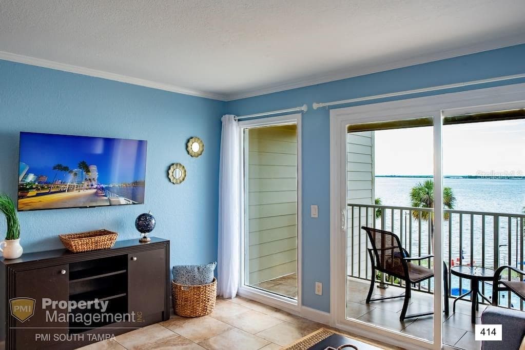 2506 ROCKY POINT DRIVE — photo 4 of 31