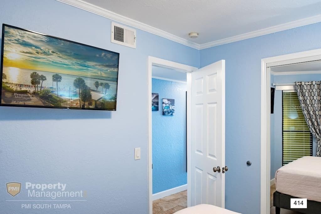 2506 ROCKY POINT DRIVE — photo 8 of 31