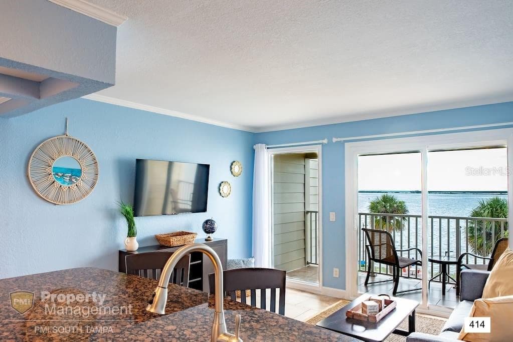 2506 ROCKY POINT DRIVE — photo 14 of 31