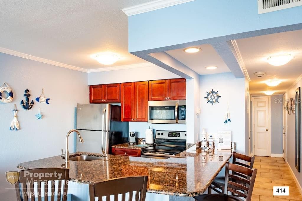 2506 ROCKY POINT DRIVE — photo 13 of 31