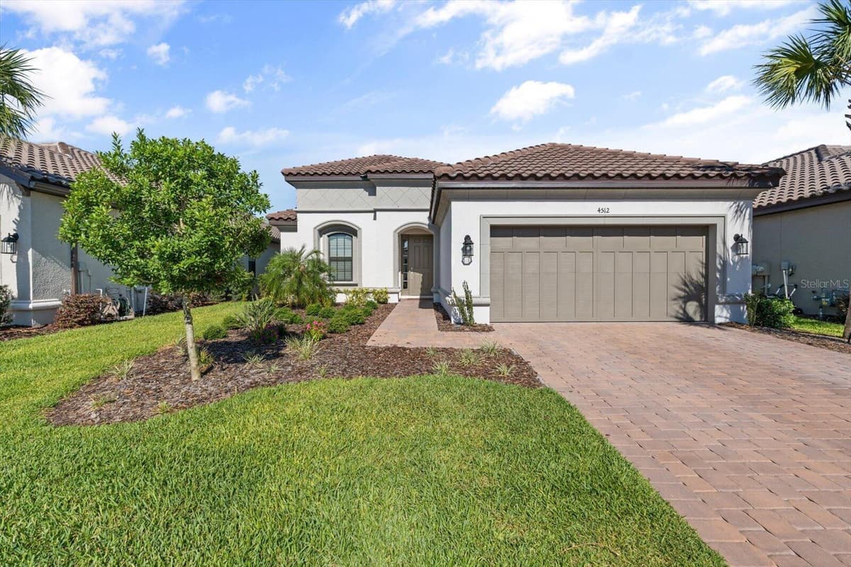 4512 CRESTPOINT WAY — photo 1 of 48