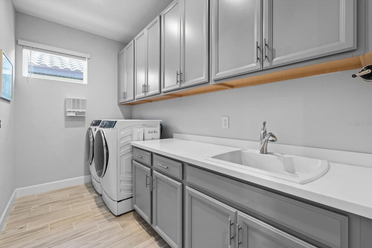 4512 CRESTPOINT WAY — photo 15 of 48