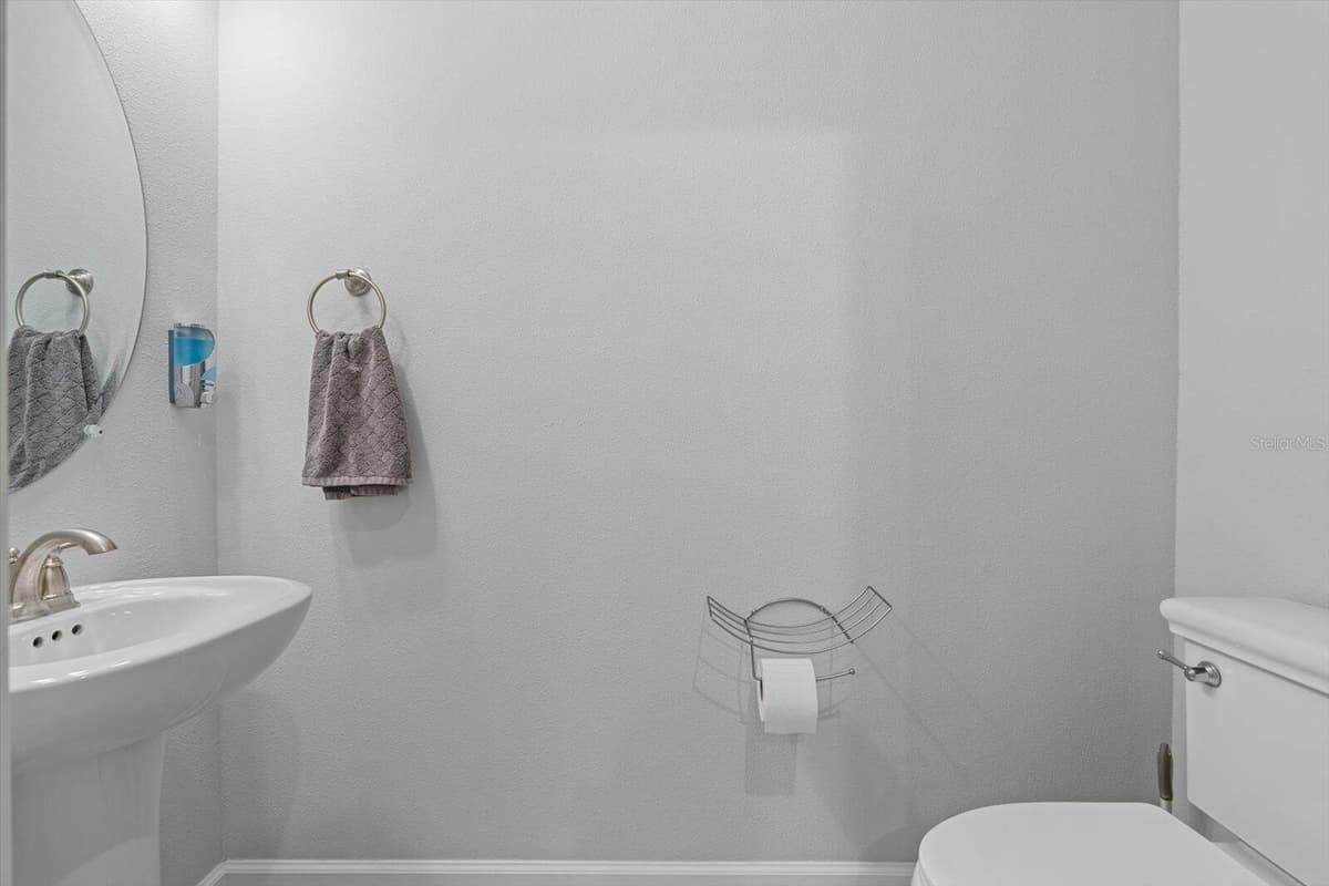 4512 CRESTPOINT WAY — photo 14 of 48