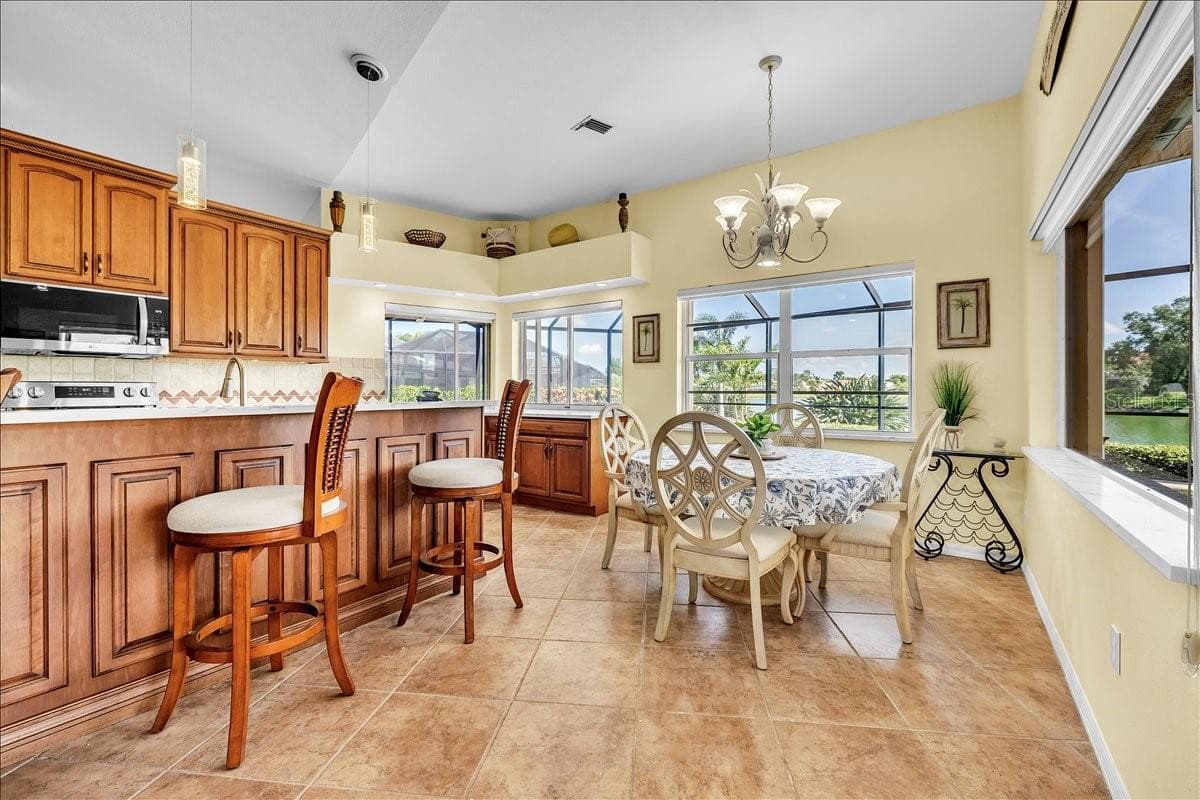 373 EDEN DRIVE — photo 19 of 57