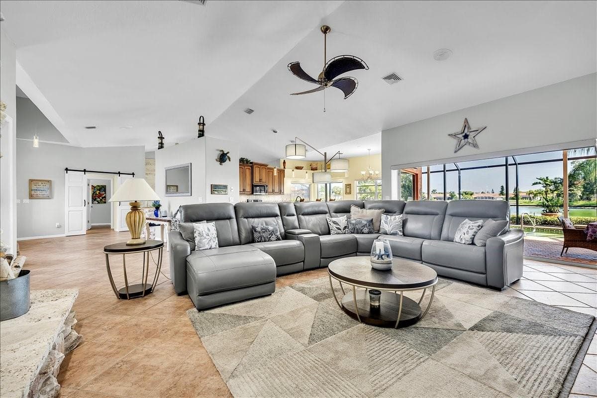 373 EDEN DRIVE — photo 10 of 57