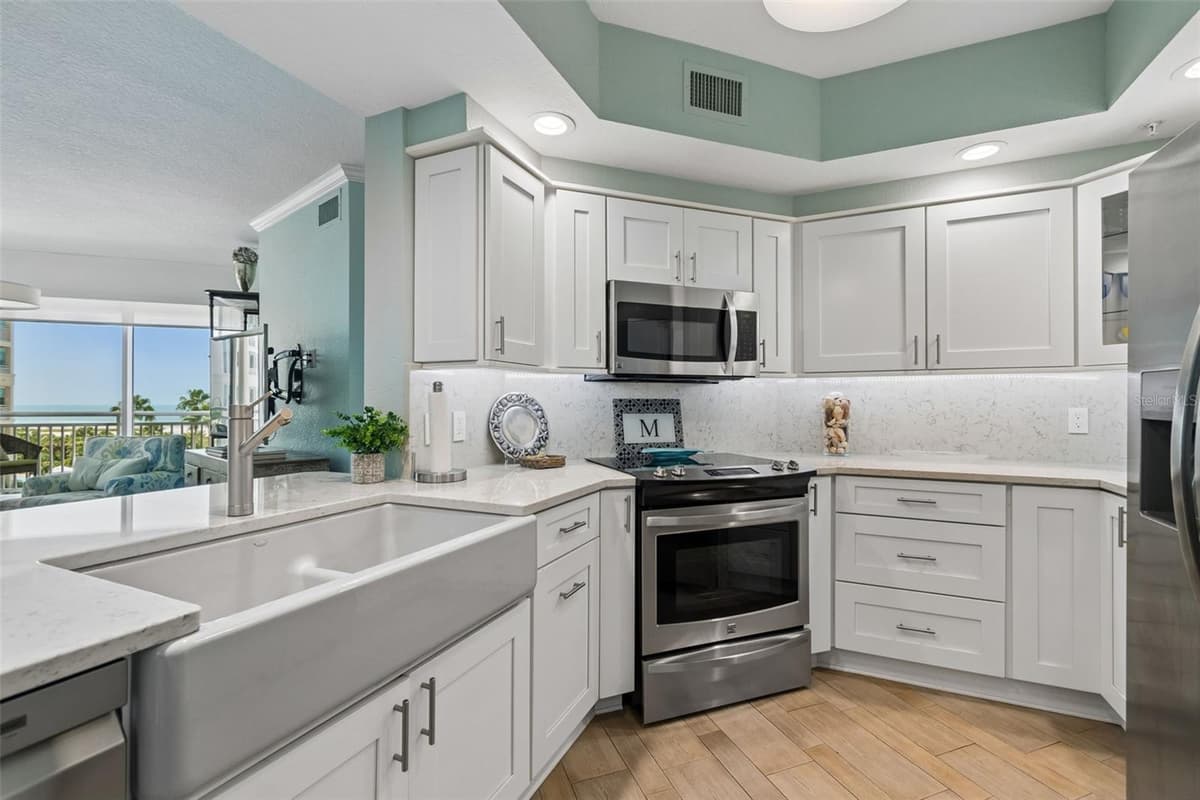 1170 GULF BOULEVARD — photo 17 of 100