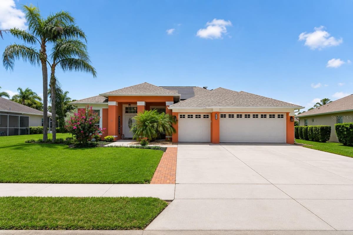 5805 WEDGEFIELD DRIVE — photo 1 of 41