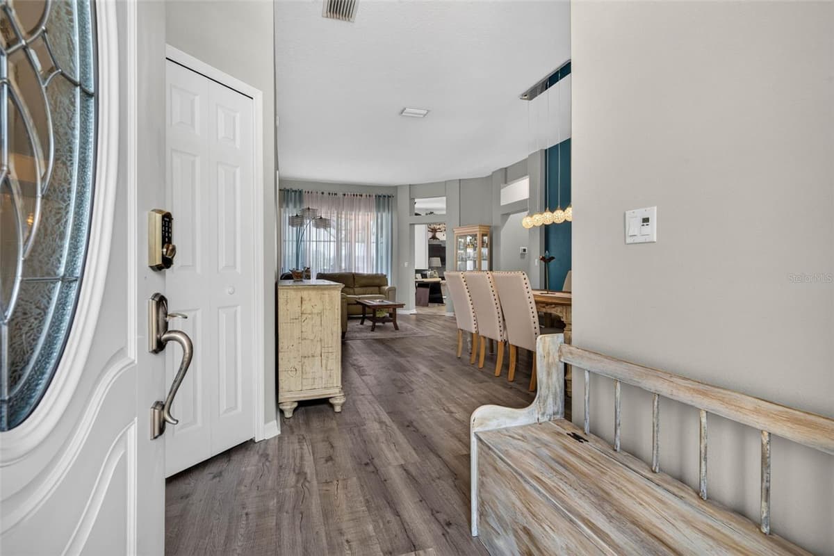 5805 WEDGEFIELD DRIVE — photo 6 of 41