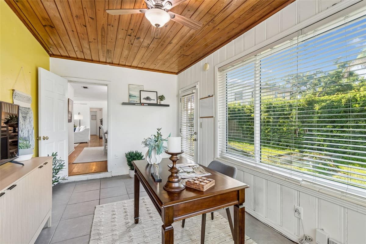 302 DEER PARK AVENUE — photo 37 of 73