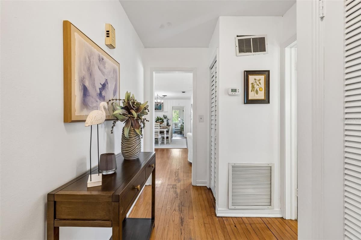 302 DEER PARK AVENUE — photo 17 of 73