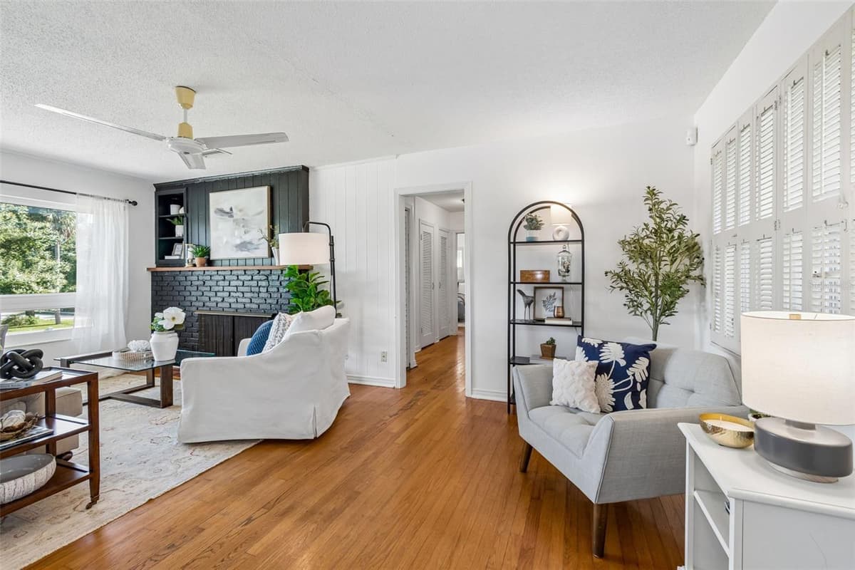 302 DEER PARK AVENUE — photo 13 of 73