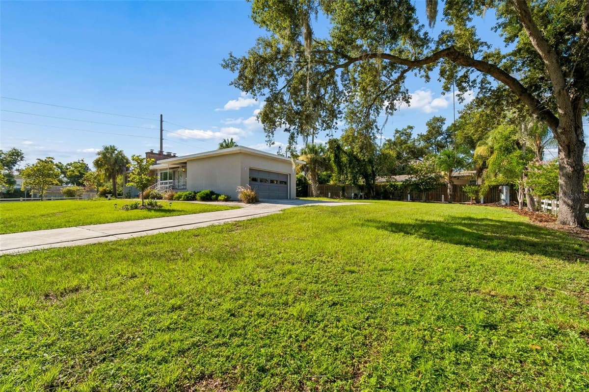 302 DEER PARK AVENUE — photo 43 of 73