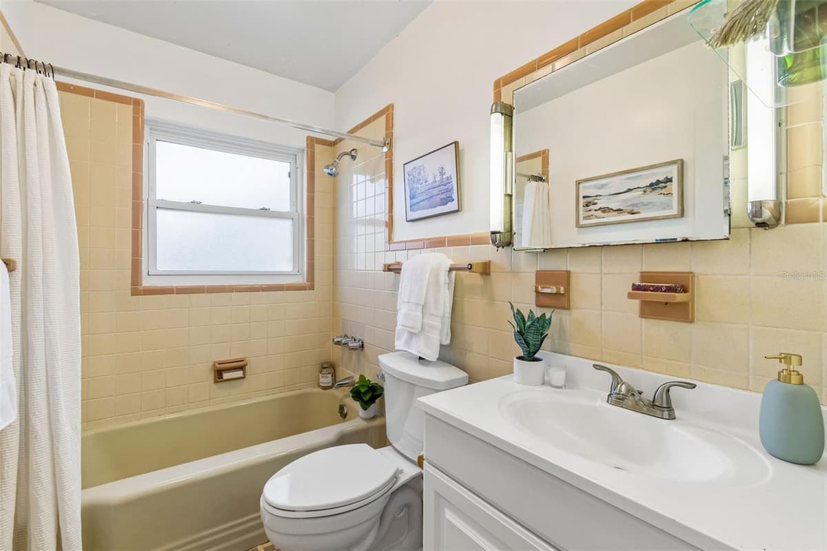 302 DEER PARK AVENUE — photo 23 of 73