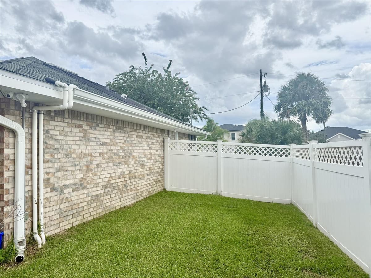 28 FIELDING LANE — photo 47 of 60
